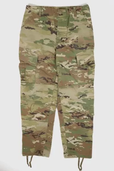 Urban Outfitters Vintage Camo Pants 03 1