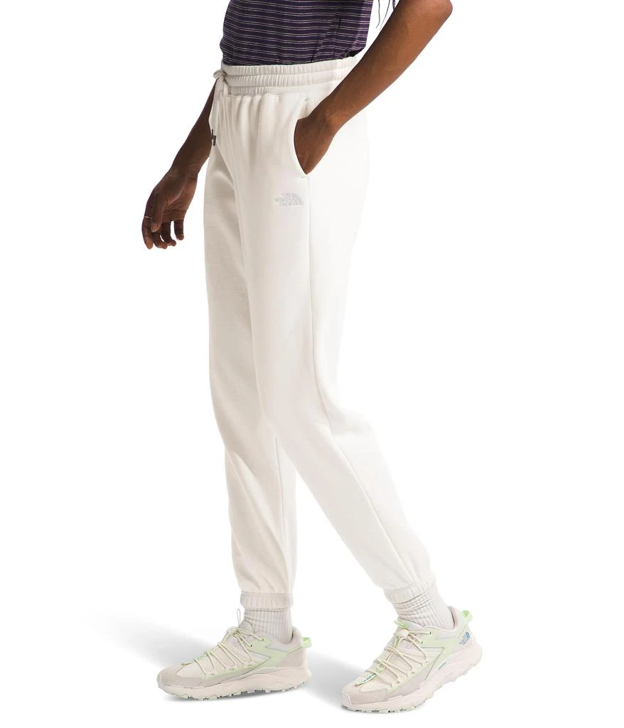 The North Face Half Dome Fleece Sweatpants 3