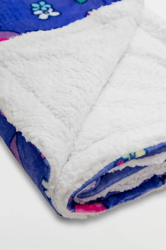 Urban Outfitters Sanrio & Friends Silk-Touch Fleece Throw Blanket 3