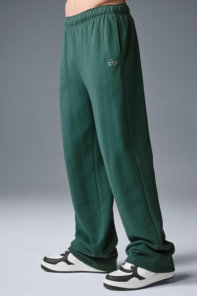 Alo Accolade Straight Leg Sweatpant - Winter Ivy - Joggers - Free