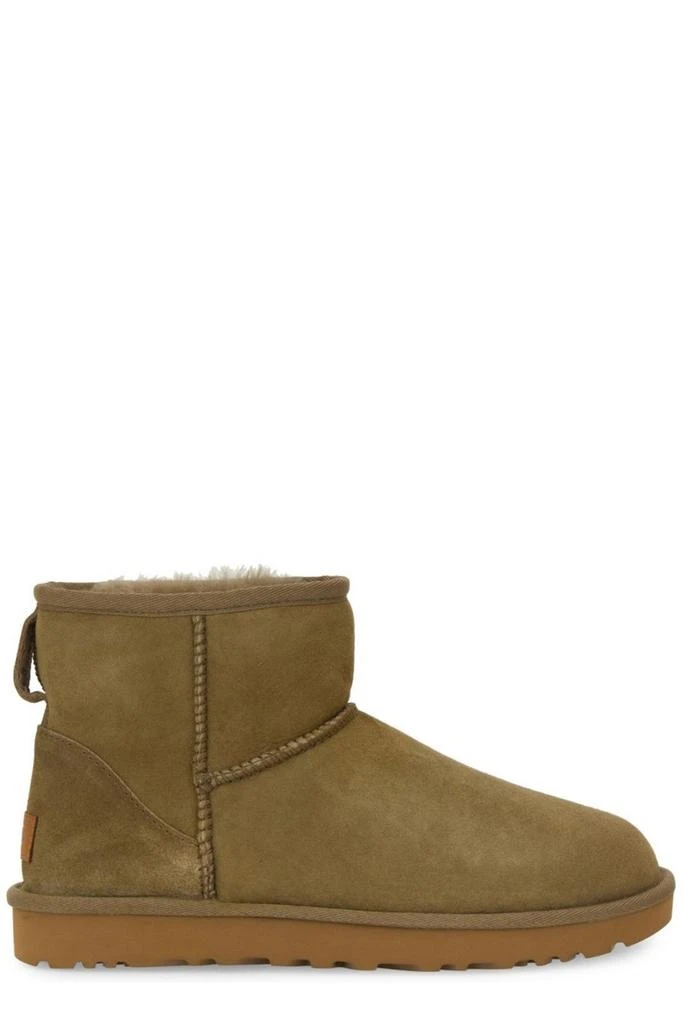 UGG UGG Classic Mini II Logo-Patch Ankle Boots 1