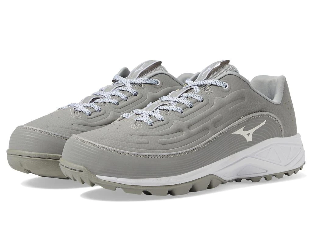 Mizuno Ambition 3 FP Low AS Softball Cleats 1