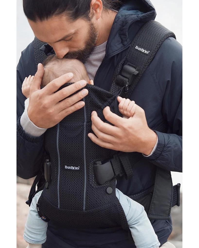 BabyBjörn Baby Carrier One Air 3