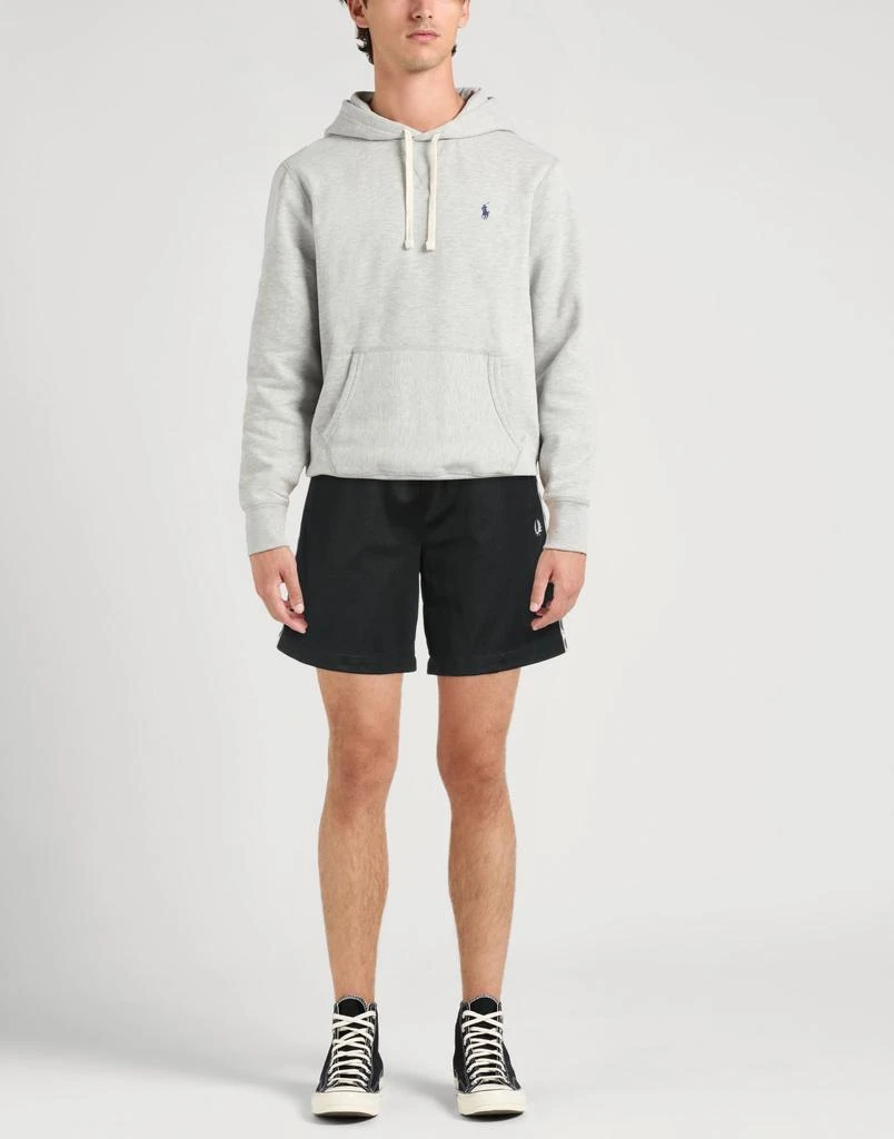 FRED PERRY Shorts & Bermuda 2