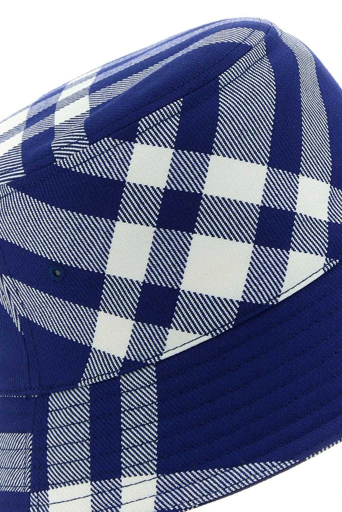 Burberry CAPPELLO 3