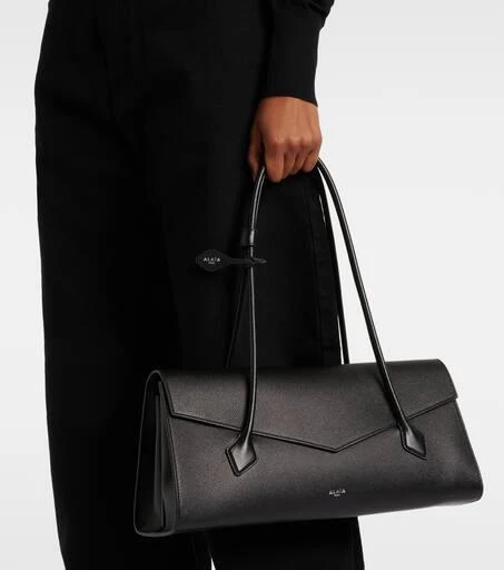Alaïa Le Teckel leather shoulder bag 5