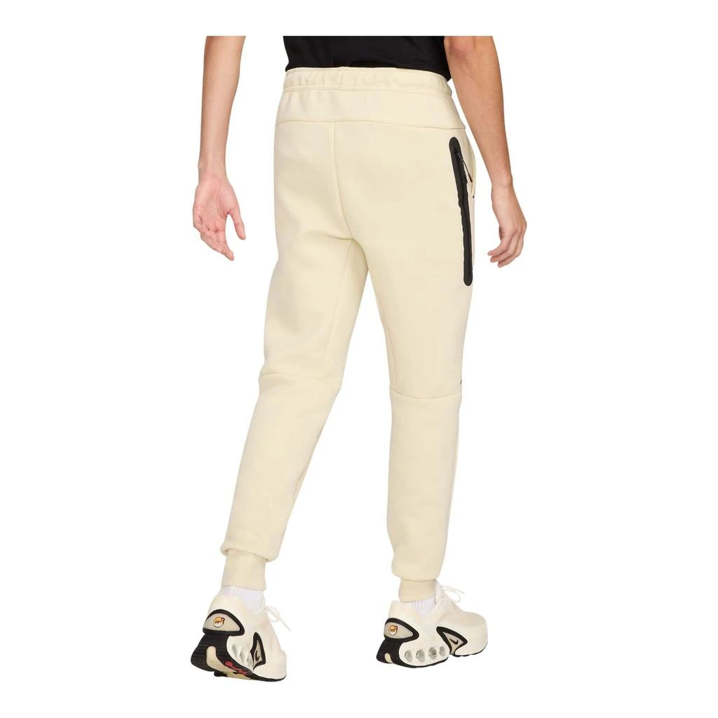 NIKE Tech Men
s Fleece Joggers 2