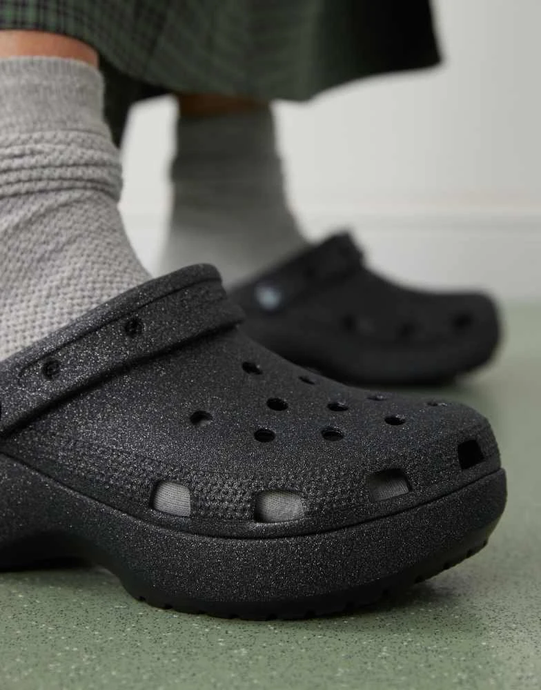 Crocs Croc classic platform glitter clog in black 2