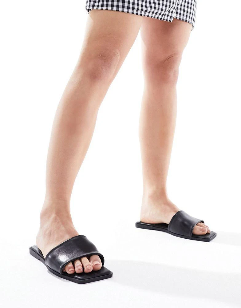 ASOS ASOS DESIGN Wide Fit Fig square toe flat sandals in black 4