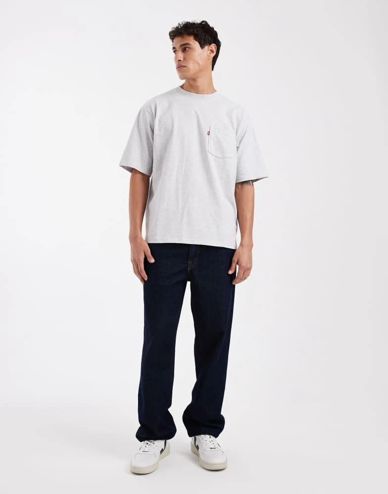 Levi
s Levi
s chest pocket tab t-shirt in grey marl 2