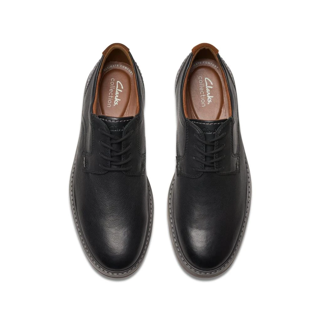 Clarks Radcliff Low in Black Leather 5