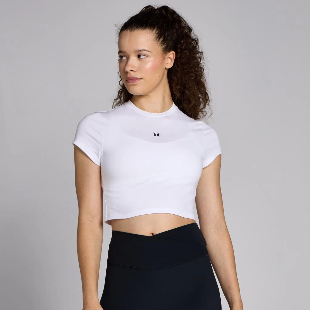 Myprotein MP Women's Basics Body Fit Short Sleeve Crop T 1