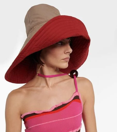 Jacquemus Le Chapeau Lagrima oversized sun hat 3