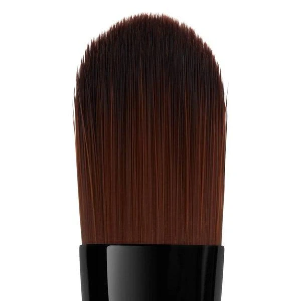 Illamasqua Illamasqua Large Eyeshadow Brush 2