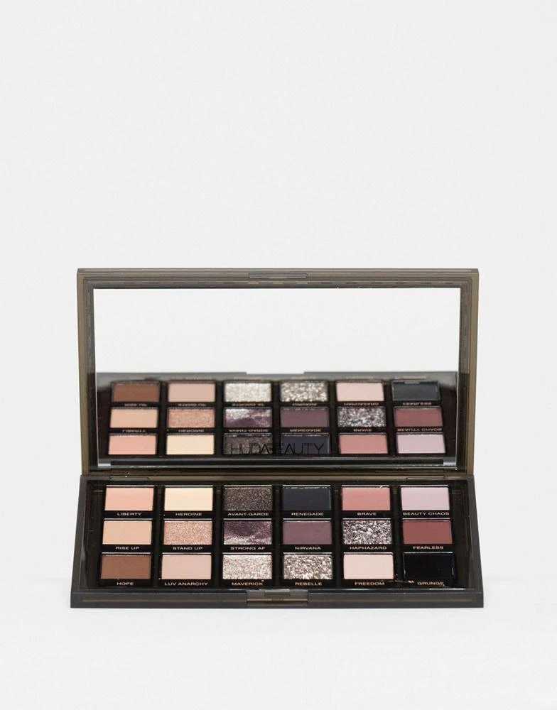 Huda Beauty Huda Beauty Pretty Grunge 18W Eyeshadow Palette 1