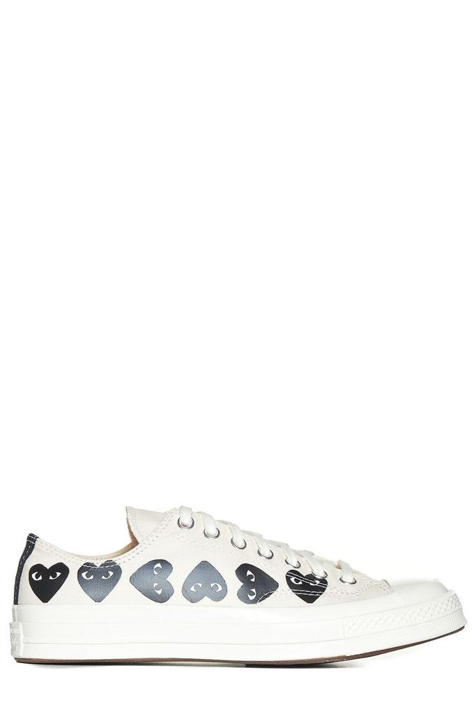 Comme des Garcons Comme des Garçons Play X Converse Heart Logo Printed Low-Top Sneakers