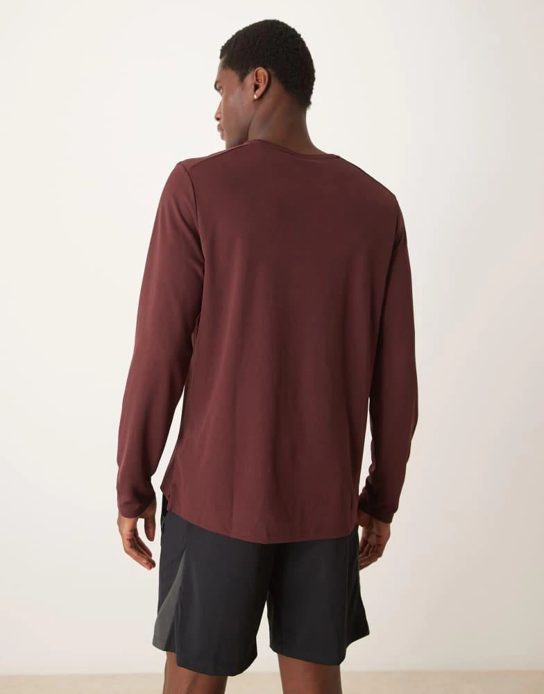 NIKE Nike Running Miler Dri-FIT long sleeve t-shirt in burgundy 4