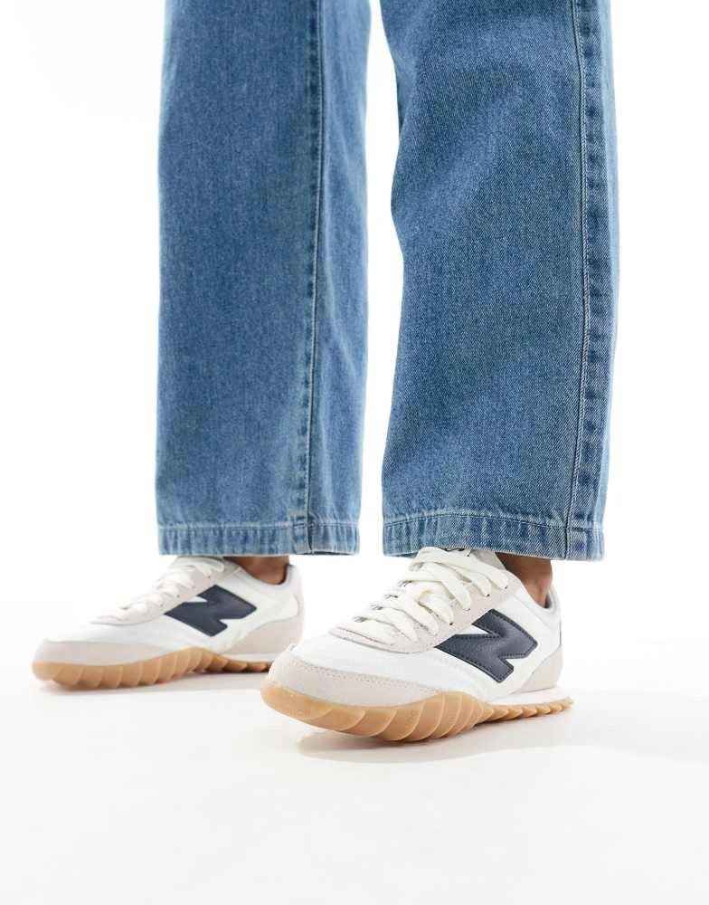New Balance New Balance RC30 trainers with gum sole in white and navy 1