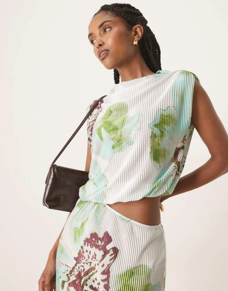 ASOS ASOS DESIGN plisse cutout detail maxi dress in orchid print 4