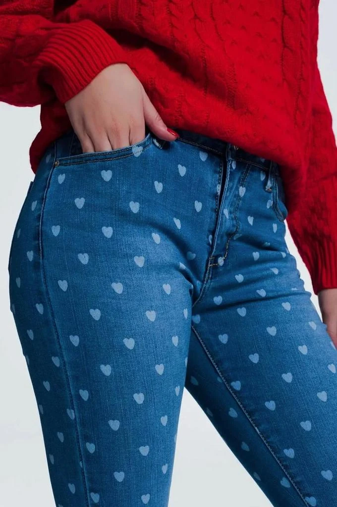 Q2 Mid-Rise Heart-Print Skinny Jean In Light Blue 2