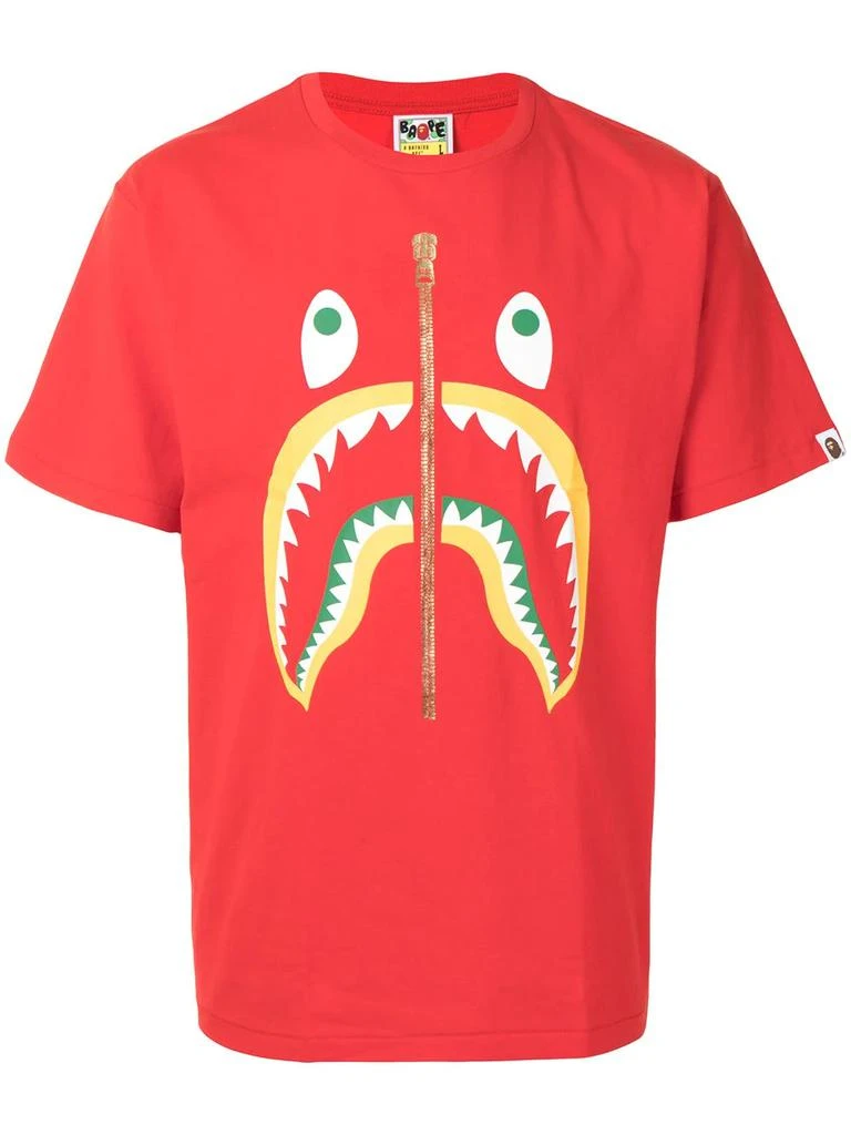 A BATHING APE® shark-print cotton T-shirt - men 1