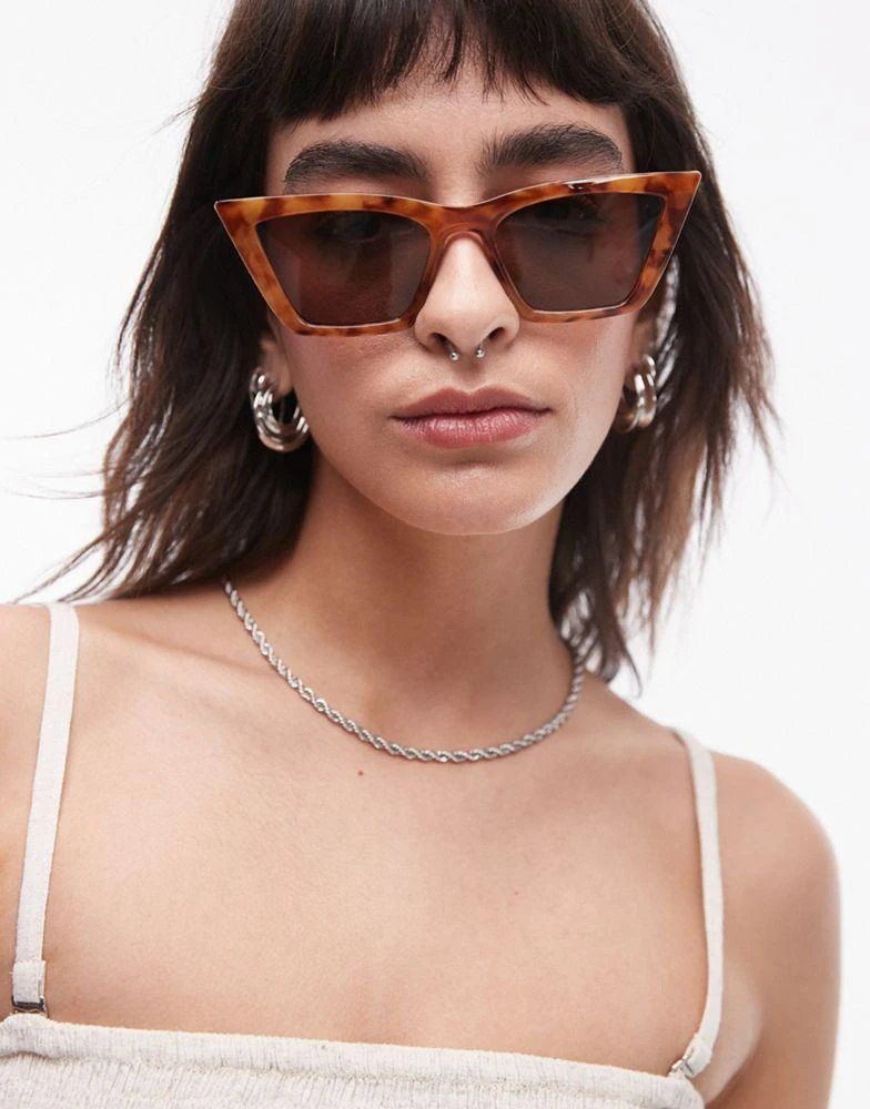 Topshop Topshop Lilian oversized cat eye glasses in brown tort 1