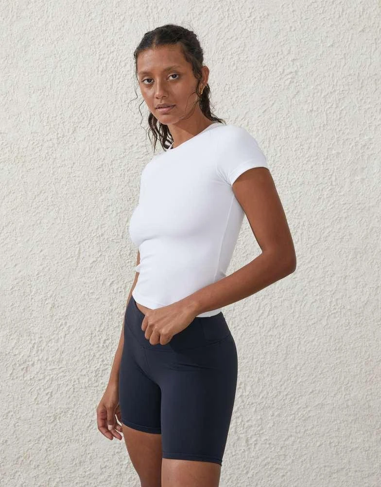 Cotton:On Cotton:On Active core  short in navy 3
