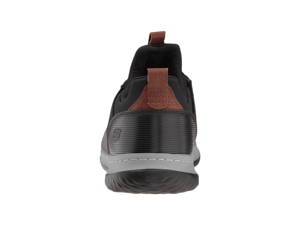 SKECHERS Classic Fit Delson Camben 5