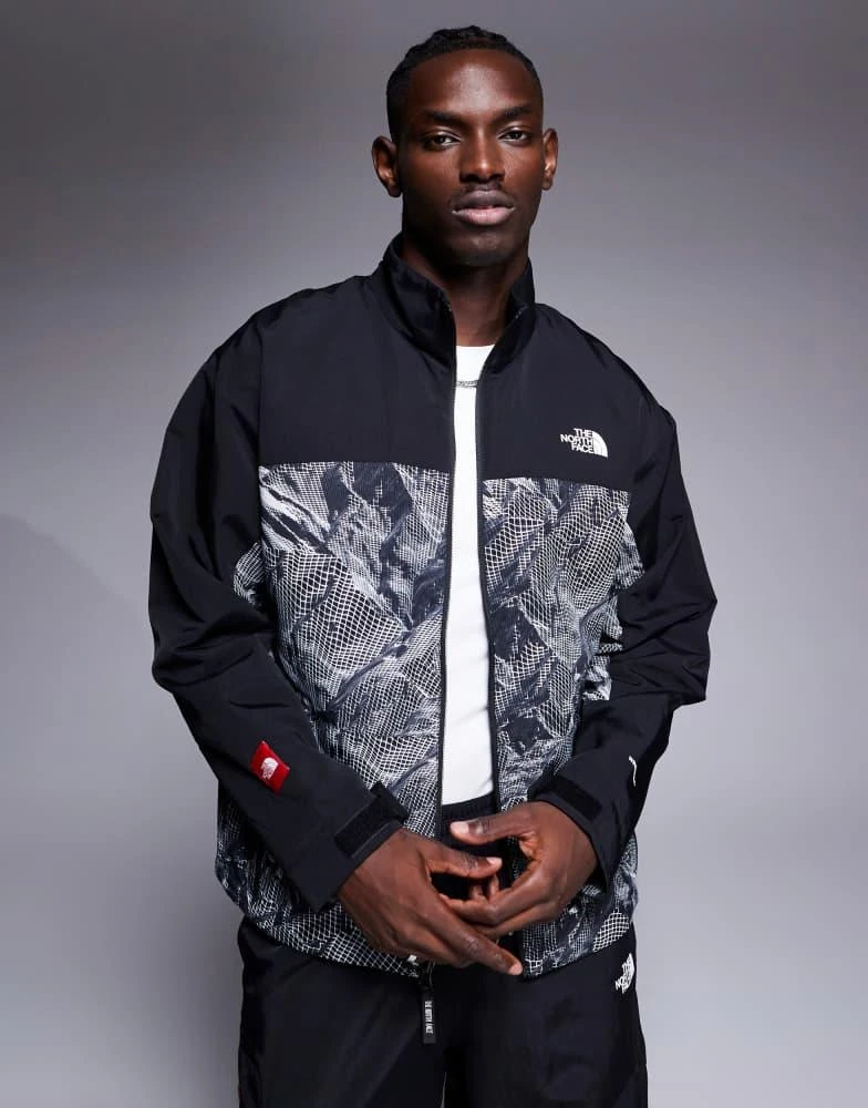 The North Face The North Face Seven Summits Himalayan zip jacket in grey mountain print 3