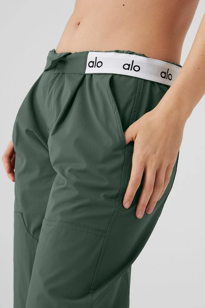 Alo Flip It Trouser - Dark Cactus 2