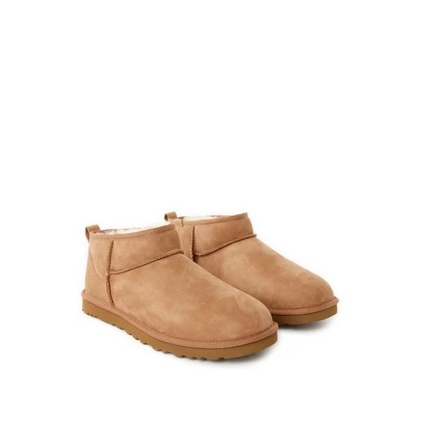 UGG Men
s Classic Ultra Mini Boots