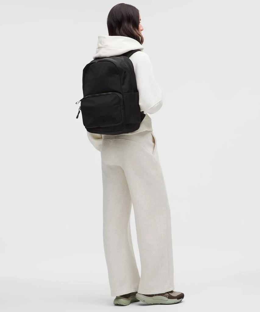 Lululemon Everywhere Backpack 22L 13