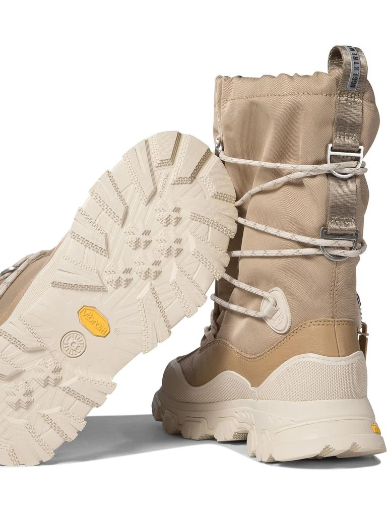 UGG ANKLE BOOTS 5