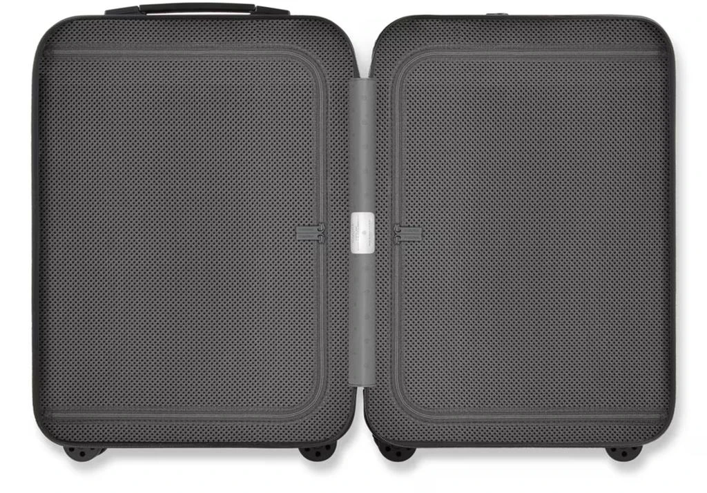 RIMOWA Essential Lite cabin luggage 5