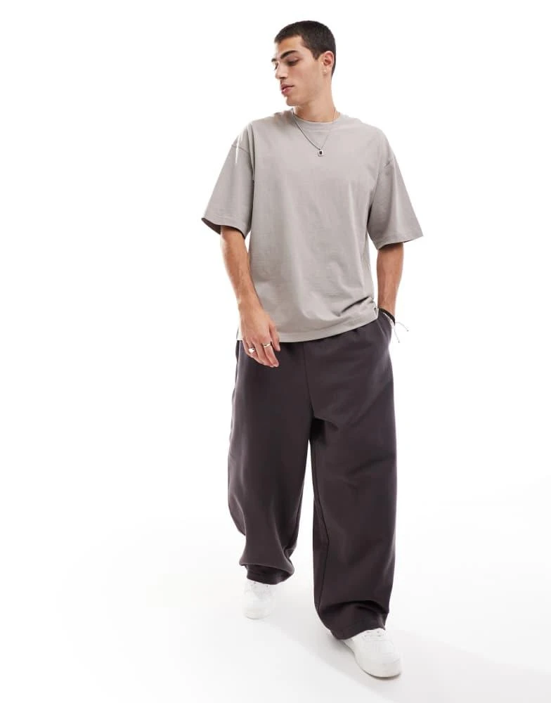 ASOS ASOS DESIGN heavyweight balloon fit joggers in dark brown 1