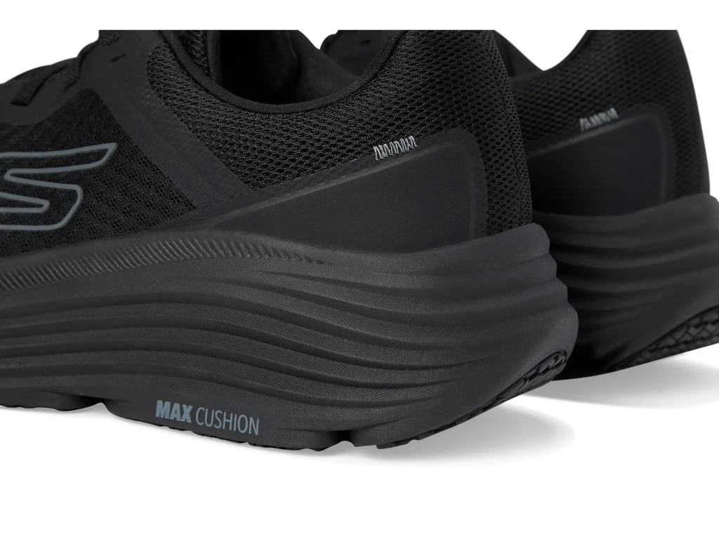 SKECHERS Max Cushioning Endeavour 6