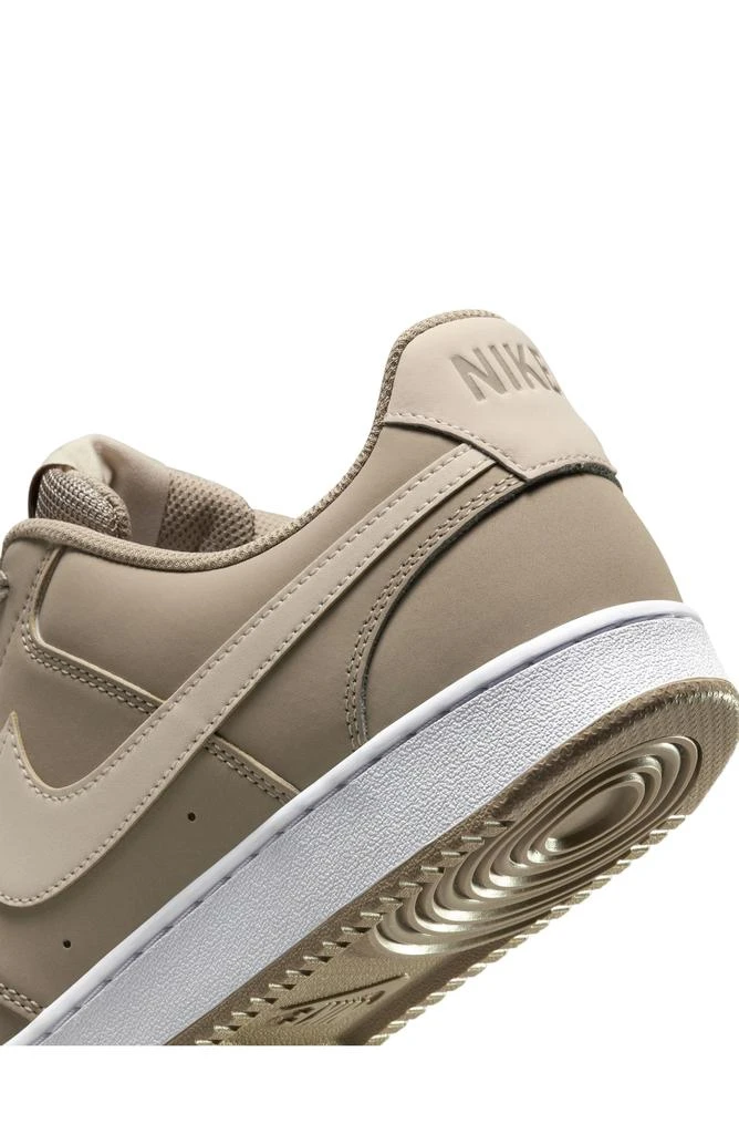 NIKE Court Vision Low Sneaker 9