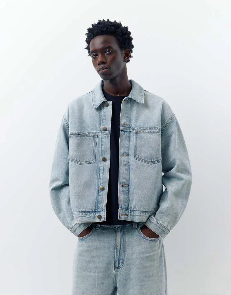 Pull&Bear Pull&Bear Denim trucker jacket in pale indigo