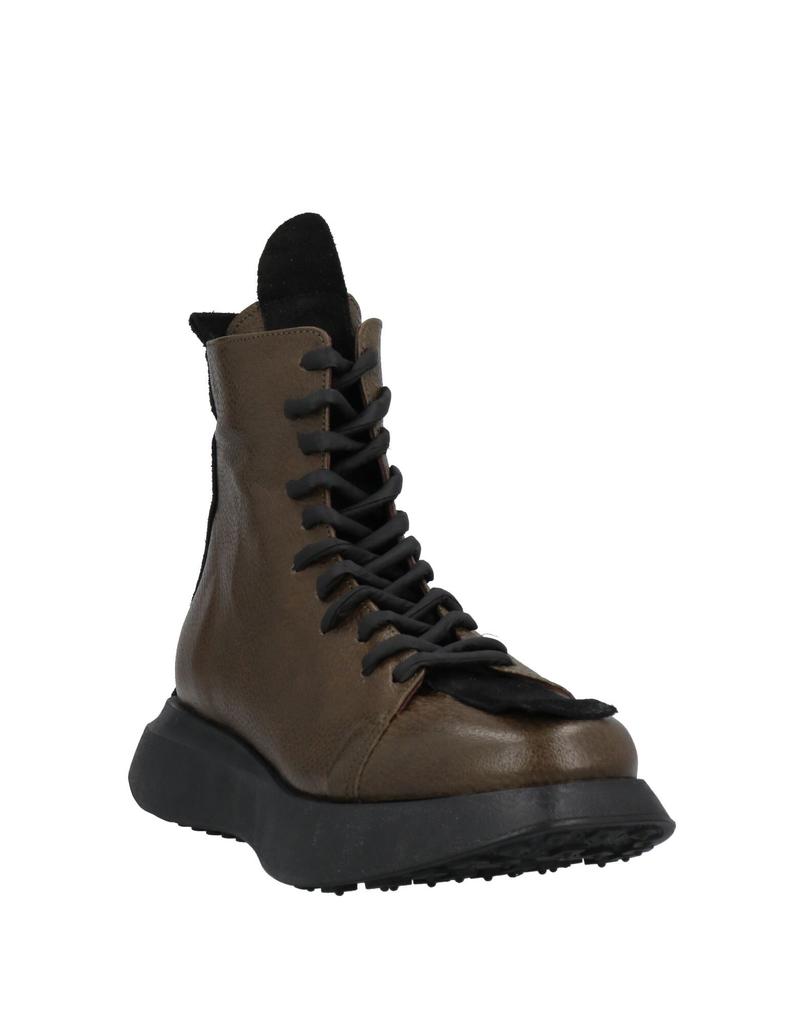 1725.A Ankle boot