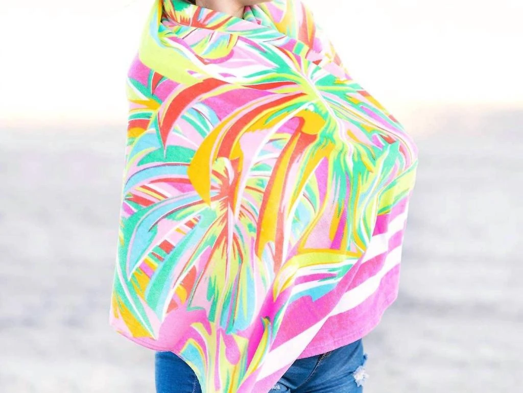 Viv
Lou Viv
Lou - Tropical Beach Pool Towel 2