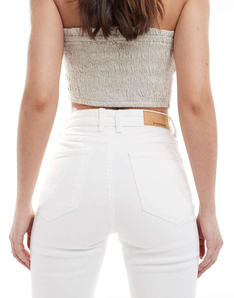 Stradivarius Stradivarius D10 mom slim jean in white 4