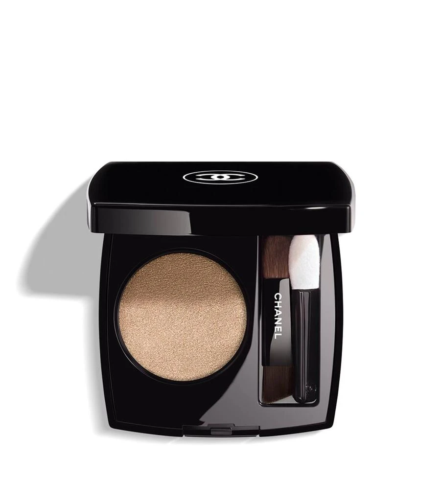 Chanel Ombre Essentielle Multi-Use Longwearing Eyeshadow 1