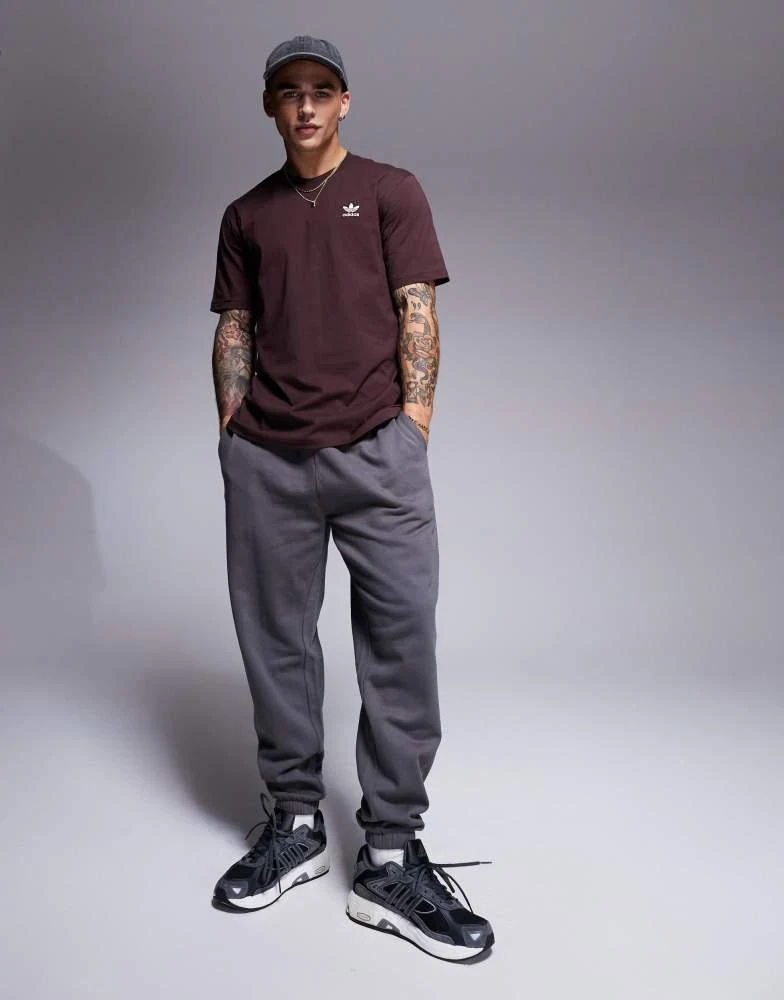 Adidas adidas Originals essential t-shirt in shadow brown 3