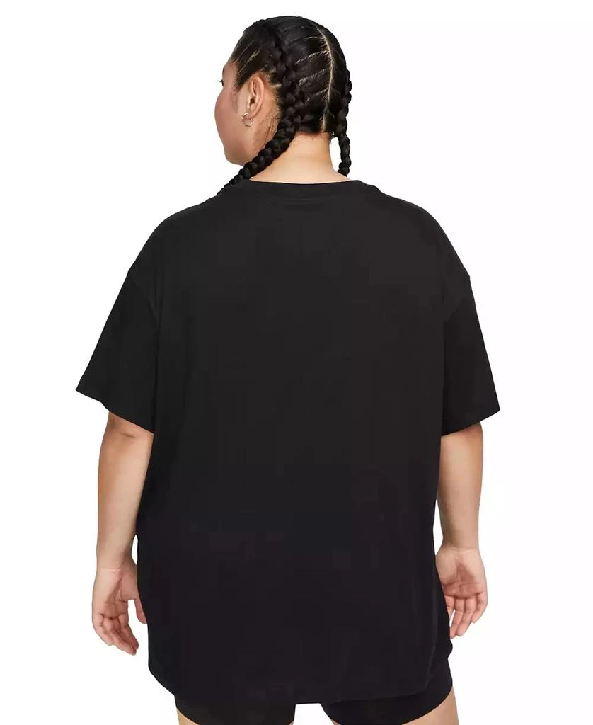 NIKE Plus Size Active Sportswear Essential Women's Logo T-Shirt 2