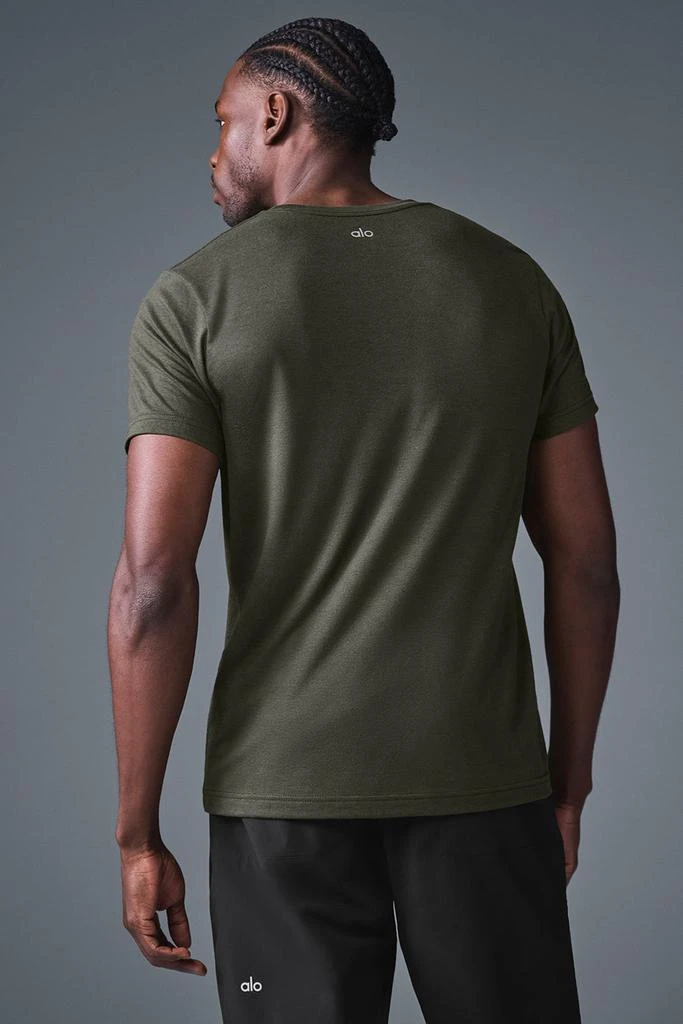 Alo Yoga Triumph Tee - Stealth Green 2