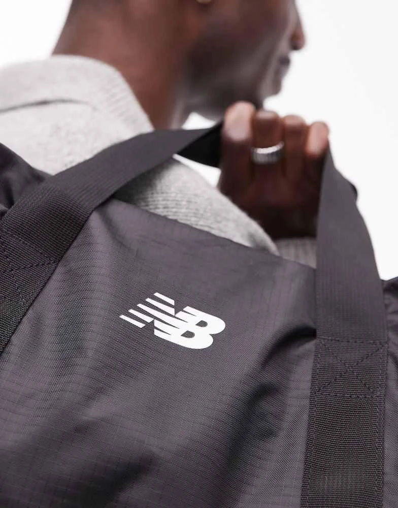 New Balance New Balance small duffle bag in black 2