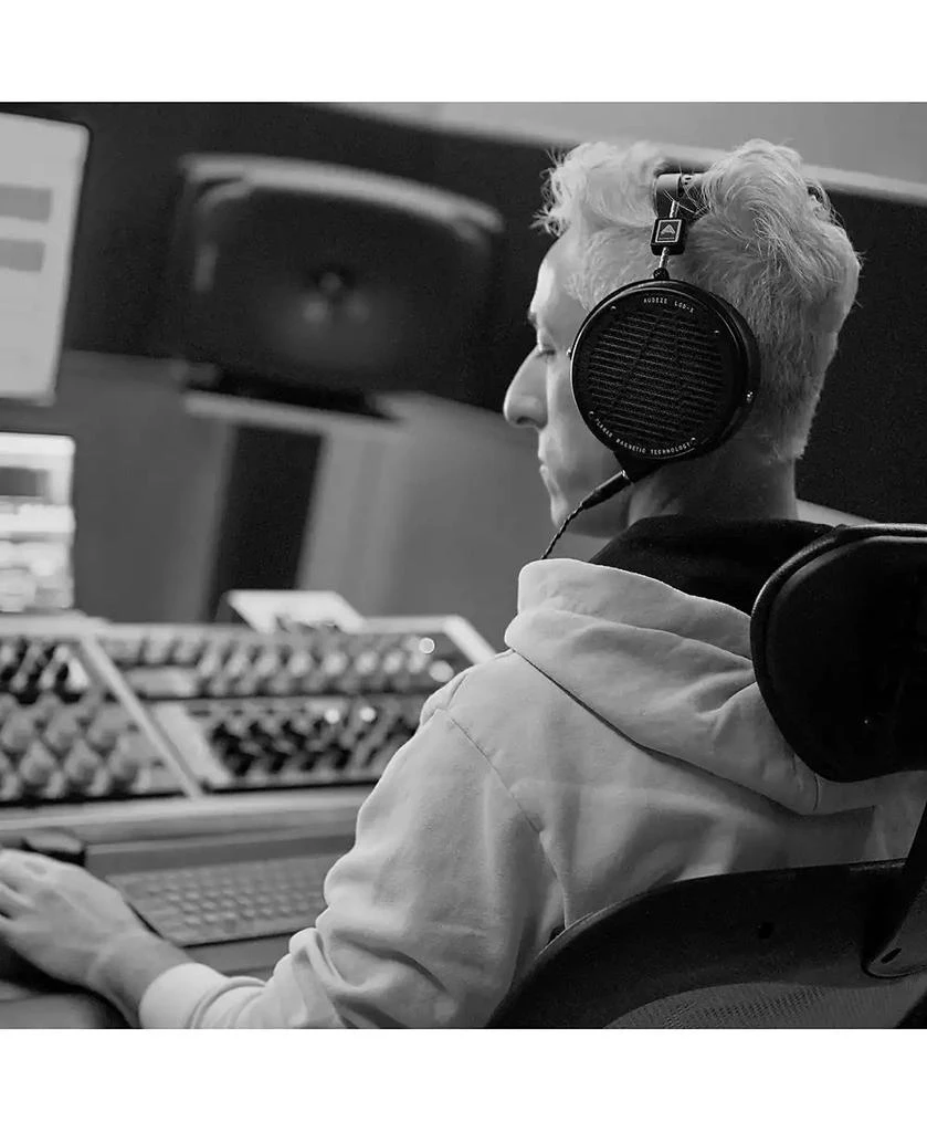 Audeze LCD-X Planar Magnetic Over-Ear Headphones with Carrying Case 4