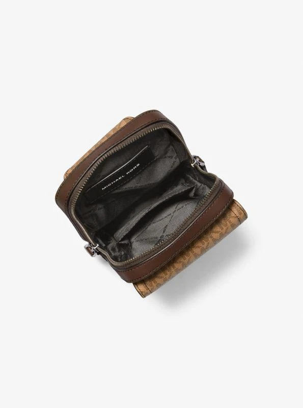 Michael Kors Hudson Signature Logo Sling Pack 2