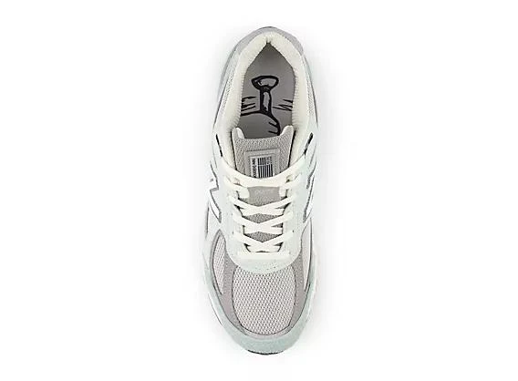 New Balance The Whitaker Group x New Balance Made in USA 990v4 4