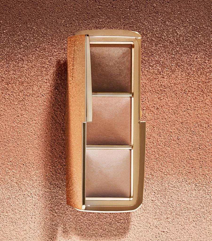 HOURGLASS Ambient Lighting Palette Volume II 3